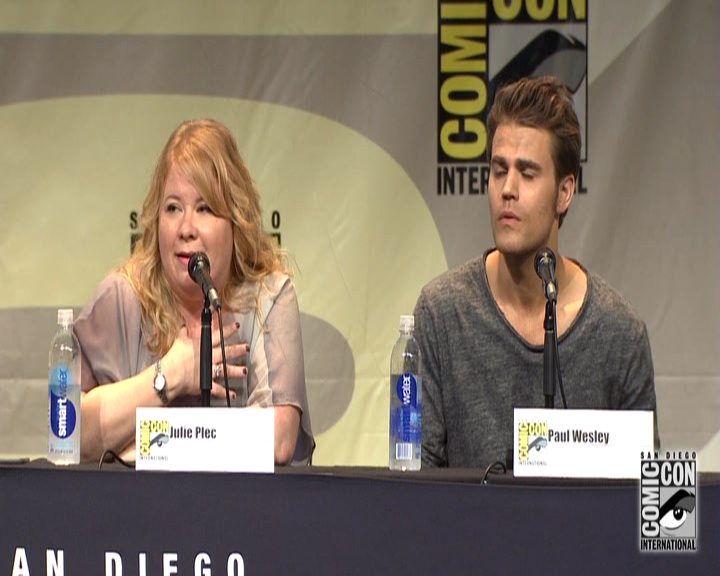 VampireDiariesWorld-dot-nl_S7-dvdextra-2015ComicConPanel1108.jpg