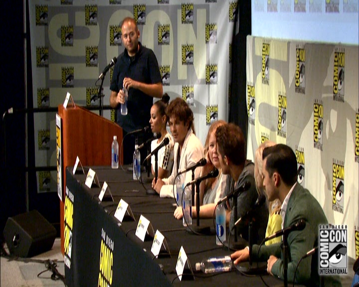 VampireDiariesWorld-dot-nl_S7-dvdextra-2015ComicConPanel1126.jpg