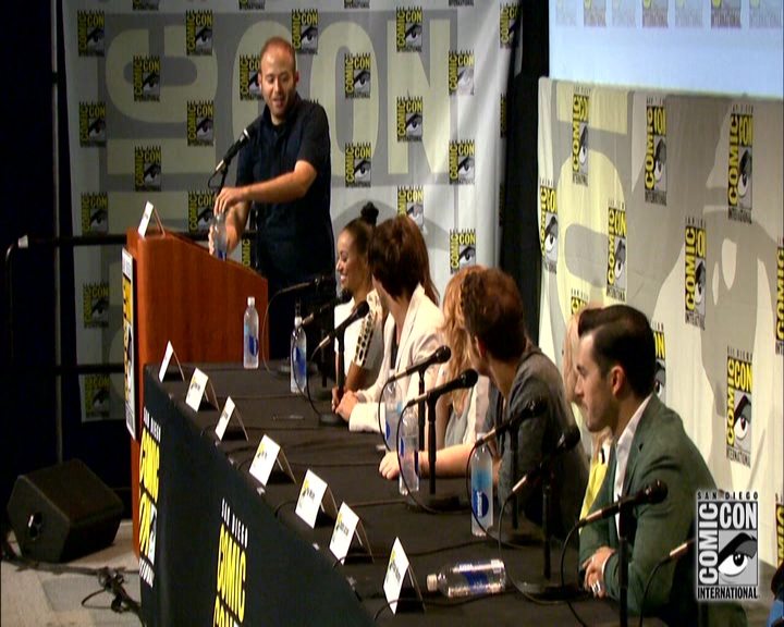 VampireDiariesWorld-dot-nl_S7-dvdextra-2015ComicConPanel1130.jpg