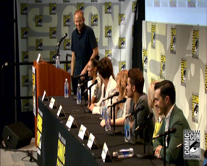 VampireDiariesWorld-dot-nl_S7-dvdextra-2015ComicConPanel1131.jpg