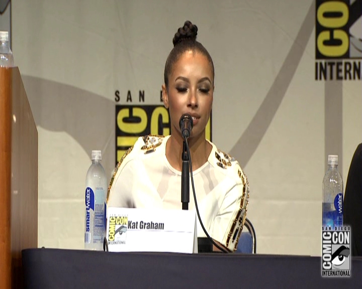 VampireDiariesWorld-dot-nl_S7-dvdextra-2015ComicConPanel1140.jpg