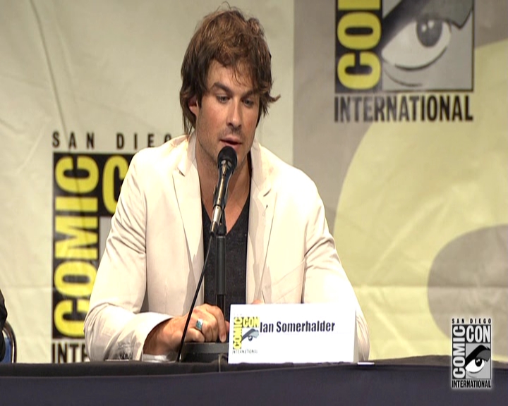 VampireDiariesWorld-dot-nl_S7-dvdextra-2015ComicConPanel1150.jpg