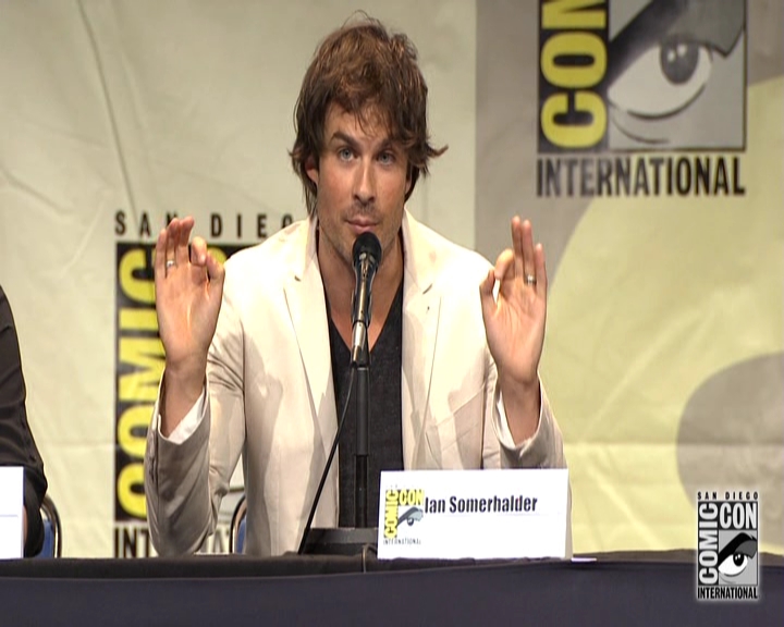 VampireDiariesWorld-dot-nl_S7-dvdextra-2015ComicConPanel1155.jpg