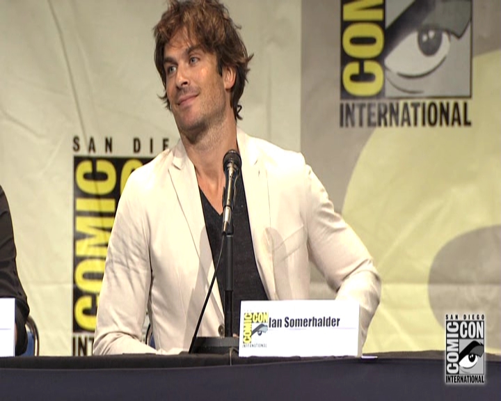 VampireDiariesWorld-dot-nl_S7-dvdextra-2015ComicConPanel1160.jpg