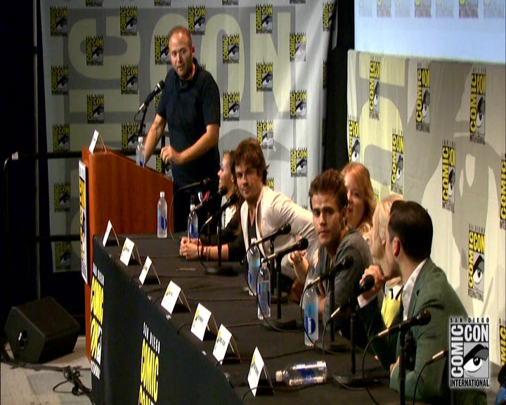 VampireDiariesWorld-dot-nl_S7-dvdextra-2015ComicConPanel1161.jpg