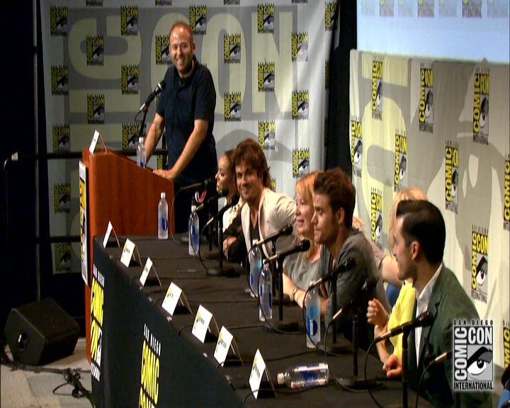 VampireDiariesWorld-dot-nl_S7-dvdextra-2015ComicConPanel1165.jpg