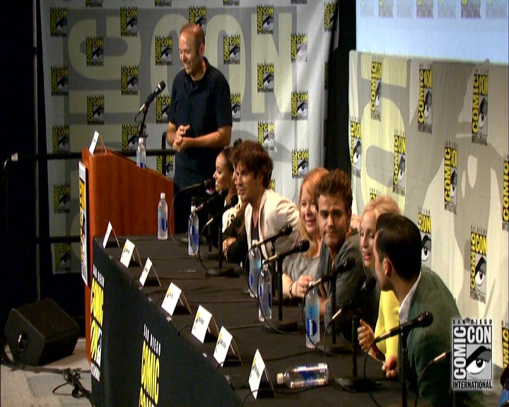 VampireDiariesWorld-dot-nl_S7-dvdextra-2015ComicConPanel1168.jpg