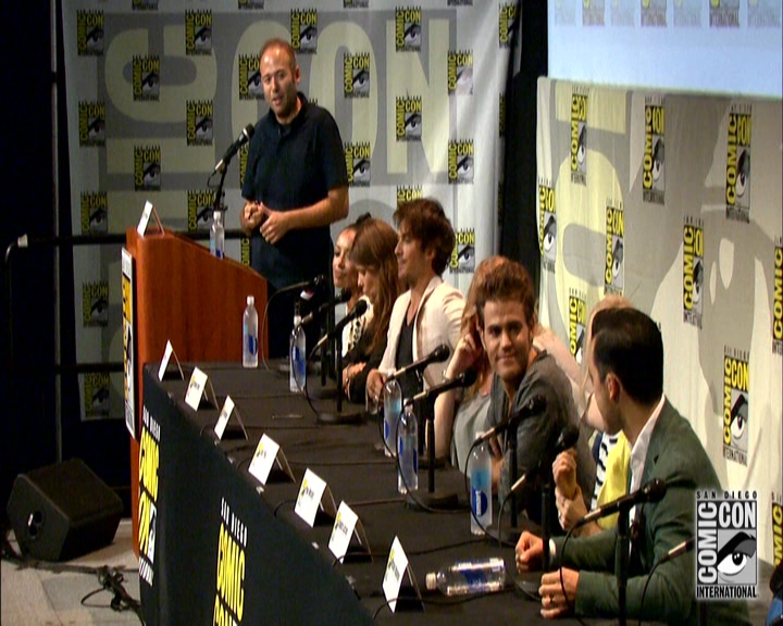 VampireDiariesWorld-dot-nl_S7-dvdextra-2015ComicConPanel1174.jpg