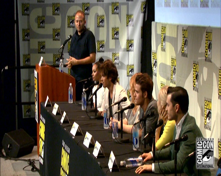 VampireDiariesWorld-dot-nl_S7-dvdextra-2015ComicConPanel1286.jpg