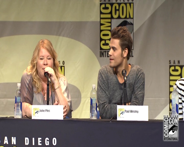 VampireDiariesWorld-dot-nl_S7-dvdextra-2015ComicConPanel1364.jpg