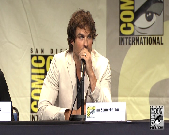 VampireDiariesWorld-dot-nl_S7-dvdextra-2015ComicConPanel1375.jpg