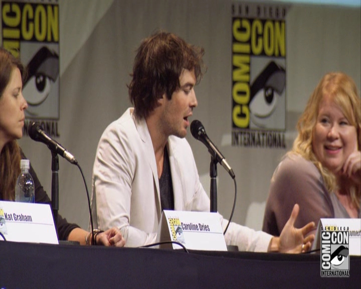 VampireDiariesWorld-dot-nl_S7-dvdextra-2015ComicConPanel1381.jpg