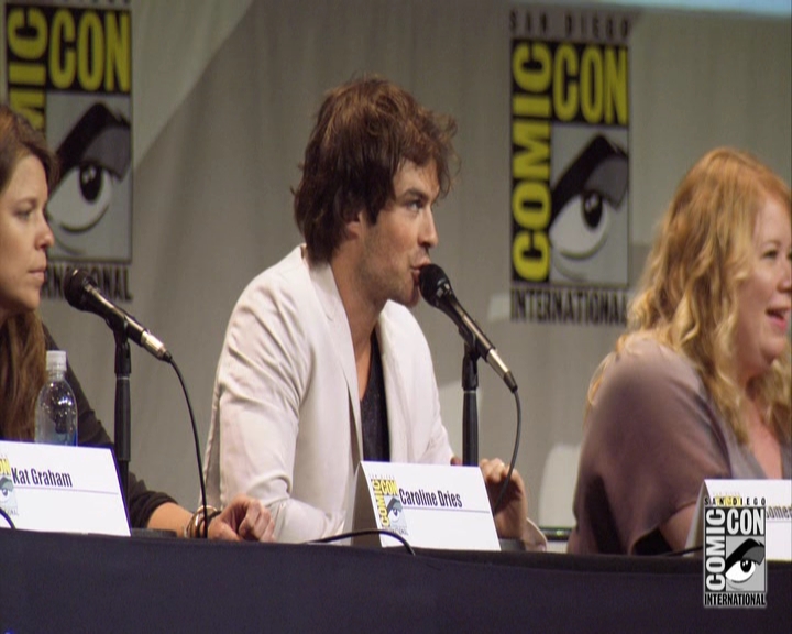 VampireDiariesWorld-dot-nl_S7-dvdextra-2015ComicConPanel1386.jpg