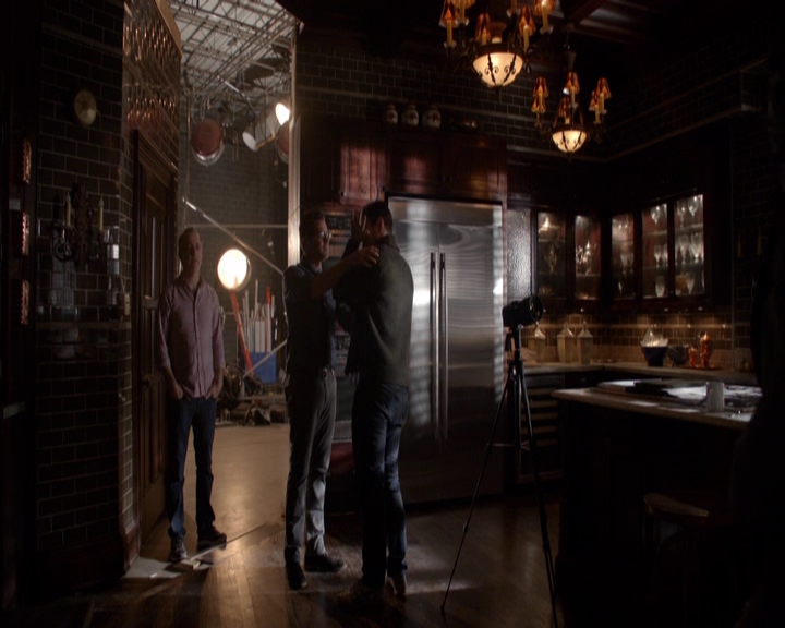 VampireDiariesWorld-dot-nl_S7-dvdextra-ComeVisitGeorgiaPSA0221.jpg