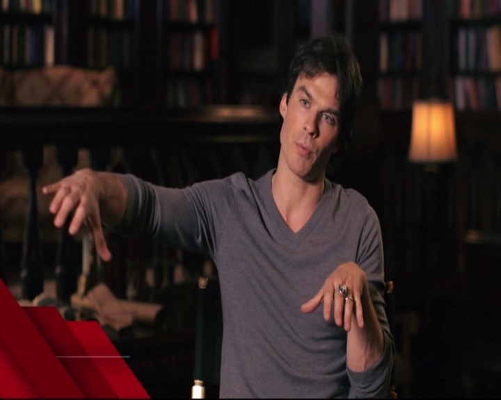 VampireDiariesWorld-dot-nl_S7-dvdextra-DirectingVampires0064.jpg