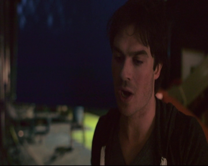 VampireDiariesWorld-dot-nl_S7-dvdextra-DirectingVampires0093.jpg