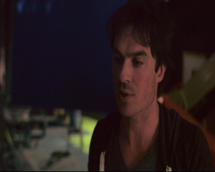 VampireDiariesWorld-dot-nl_S7-dvdextra-DirectingVampires0094.jpg