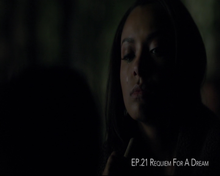 VampireDiariesWorld-dot-nl_S7-dvdextra-DirectingVampires0195.jpg