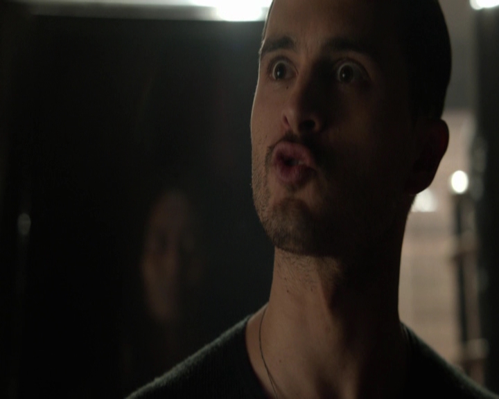 VampireDiariesWorld-dot-nl_S7-dvdextra-GAGReel0156.jpg