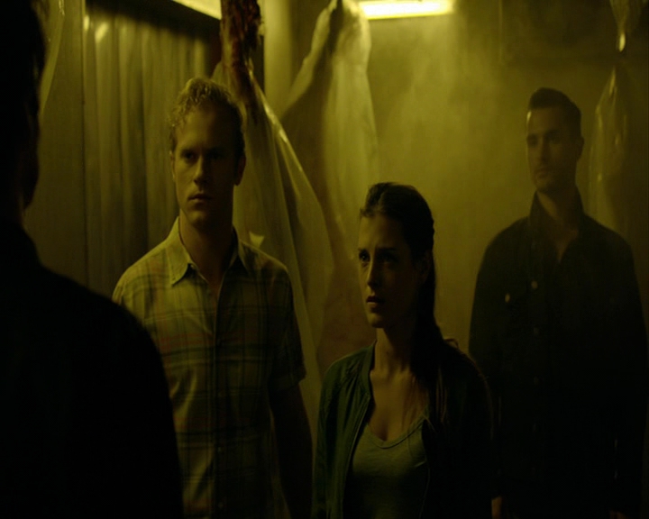 VampireDiaries-dot-nl_VampireDiaries-8x01HelloBrother0129.jpg