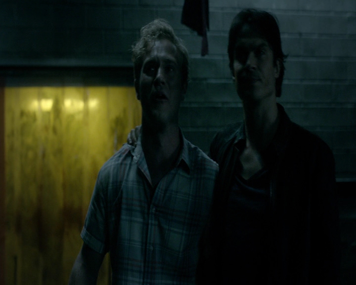 VampireDiaries-dot-nl_VampireDiaries-8x01HelloBrother0207.jpg