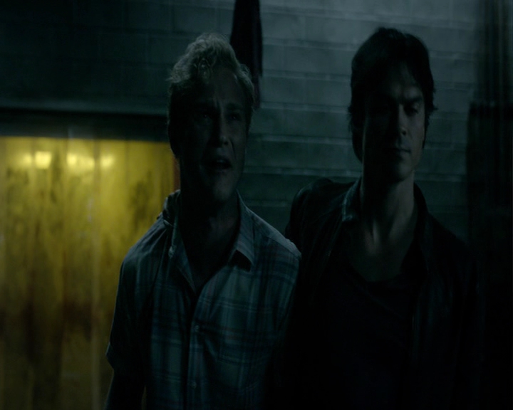 VampireDiaries-dot-nl_VampireDiaries-8x01HelloBrother0208.jpg