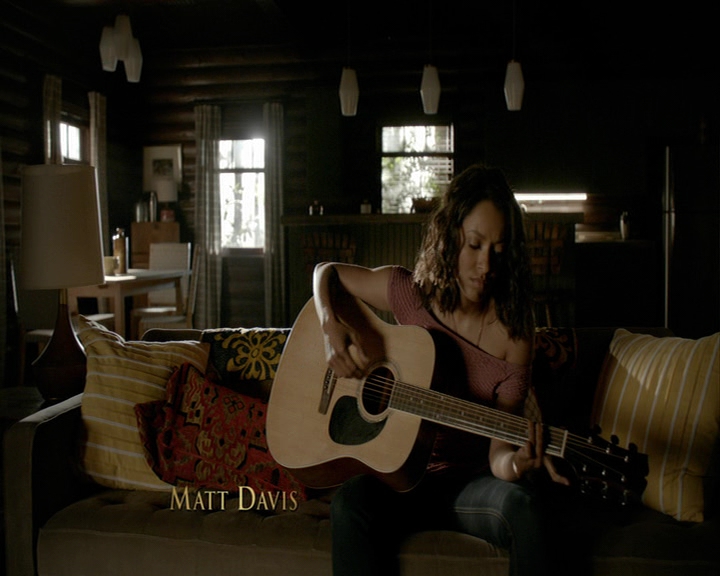 VampireDiaries-dot-nl_VampireDiaries-8x01HelloBrother0323.jpg