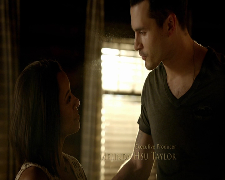 VampireDiaries-dot-nl_VampireDiaries-8x01HelloBrother0393.jpg