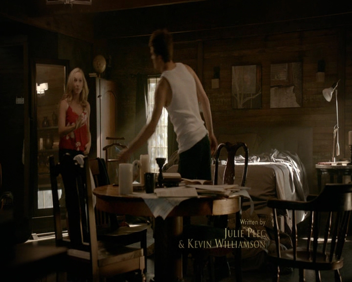 VampireDiaries-dot-nl_VampireDiaries-8x01HelloBrother0424.jpg