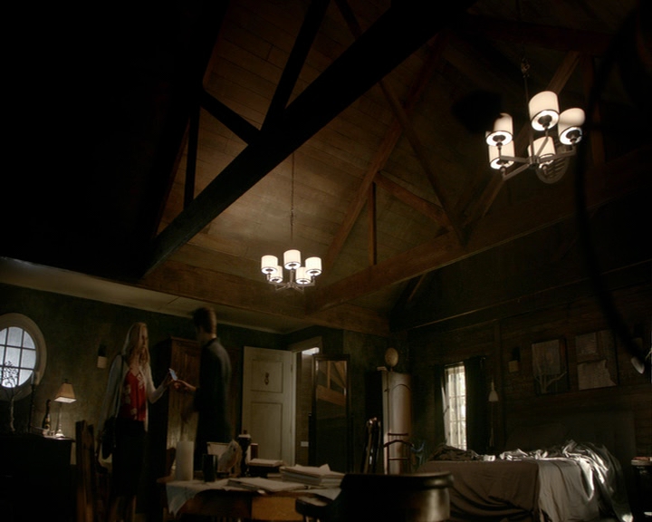 VampireDiaries-dot-nl_VampireDiaries-8x01HelloBrother0500.jpg