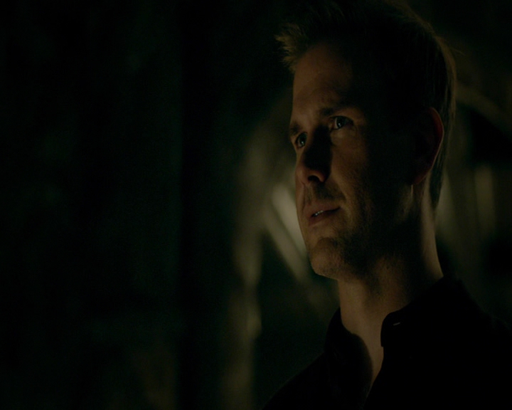 VampireDiaries-dot-nl_VampireDiaries-8x01HelloBrother0579.jpg