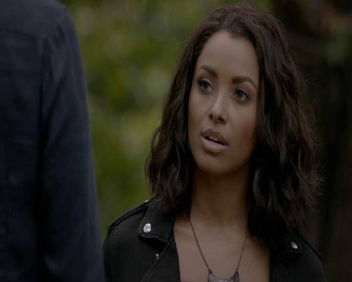 VampireDiaries-dot-nl_VampireDiaries-8x01HelloBrother0762.jpg