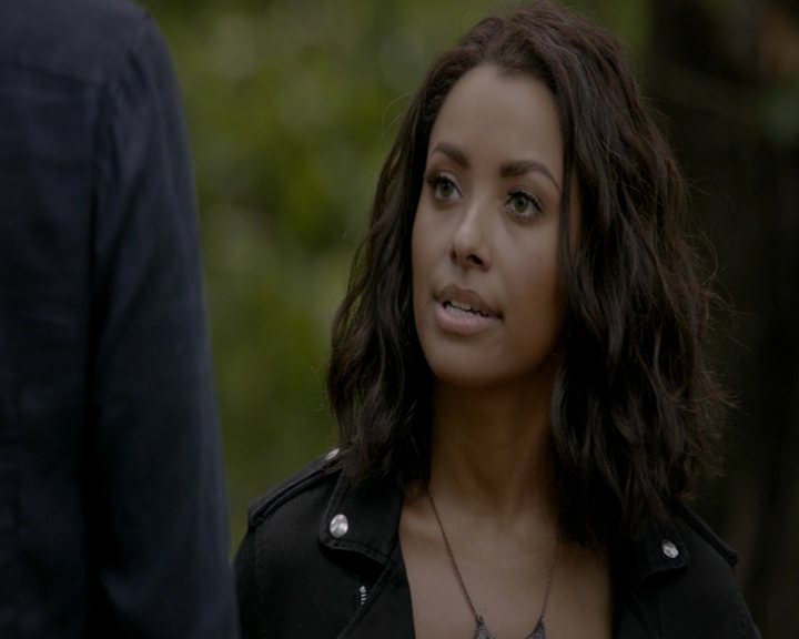 VampireDiaries-dot-nl_VampireDiaries-8x01HelloBrother0765.jpg