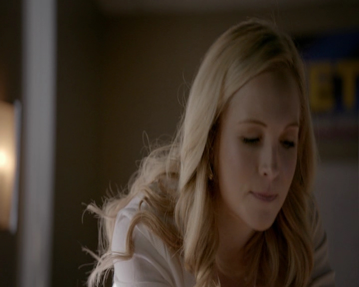 VampireDiaries-dot-nl_VampireDiaries-8x01HelloBrother0901.jpg