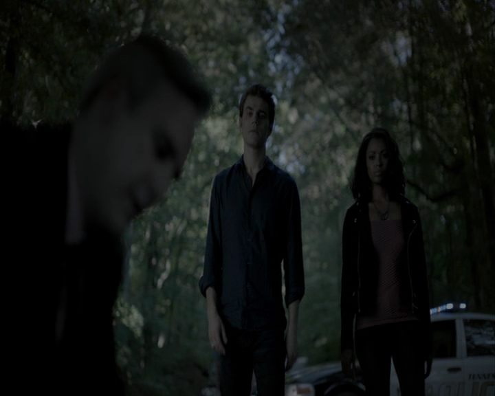 VampireDiaries-dot-nl_VampireDiaries-8x01HelloBrother1003.jpg