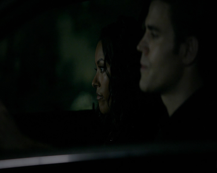 VampireDiaries-dot-nl_VampireDiaries-8x01HelloBrother1778.jpg