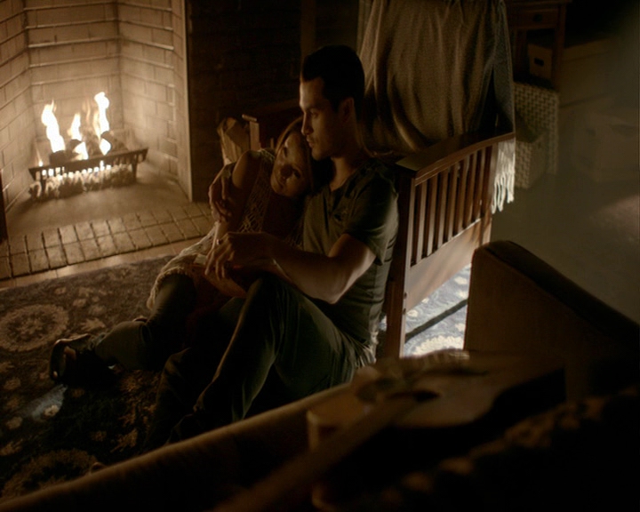 VampireDiaries-dot-nl_VampireDiaries-8x01HelloBrother1893.jpg