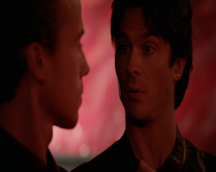 VampireDiaries-dot-nl_VampireDiaries-8x01HelloBrother1987.jpg