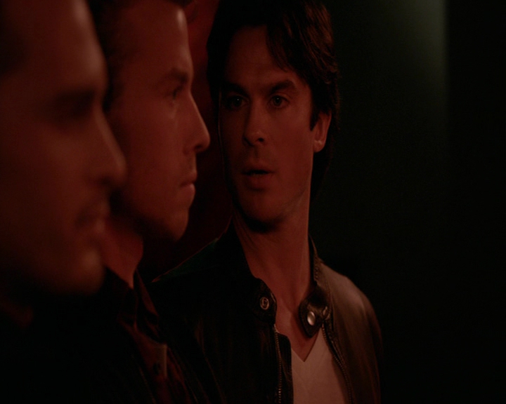 VampireDiaries-dot-nl_VampireDiaries-8x01HelloBrother1997.jpg