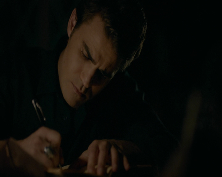 VampireDiaries-dot-nl_VampireDiaries-8x01HelloBrother2150.jpg