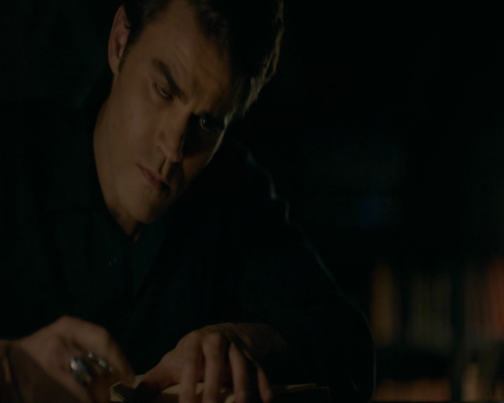 VampireDiaries-dot-nl_VampireDiaries-8x01HelloBrother2153.jpg