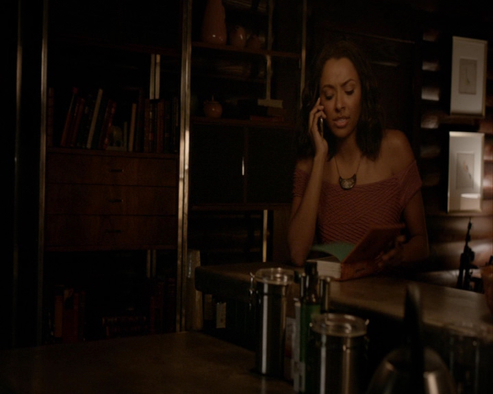 VampireDiaries-dot-nl_VampireDiaries-8x01HelloBrother2219.jpg