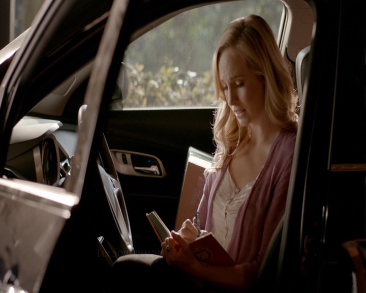 VampireDiaries-dot-nl_VampireDiaries-8x02TodayWillBeDifferent0211.jpg
