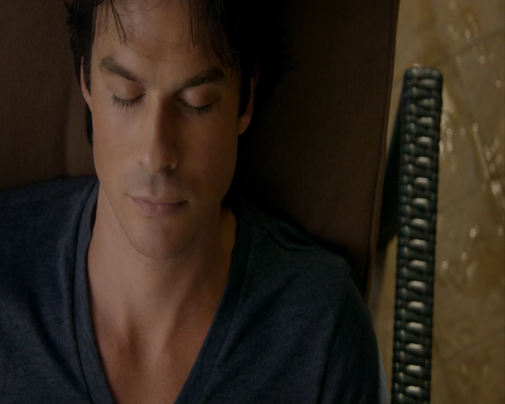 VampireDiaries-dot-nl_VampireDiaries-8x02TodayWillBeDifferent0343.jpg