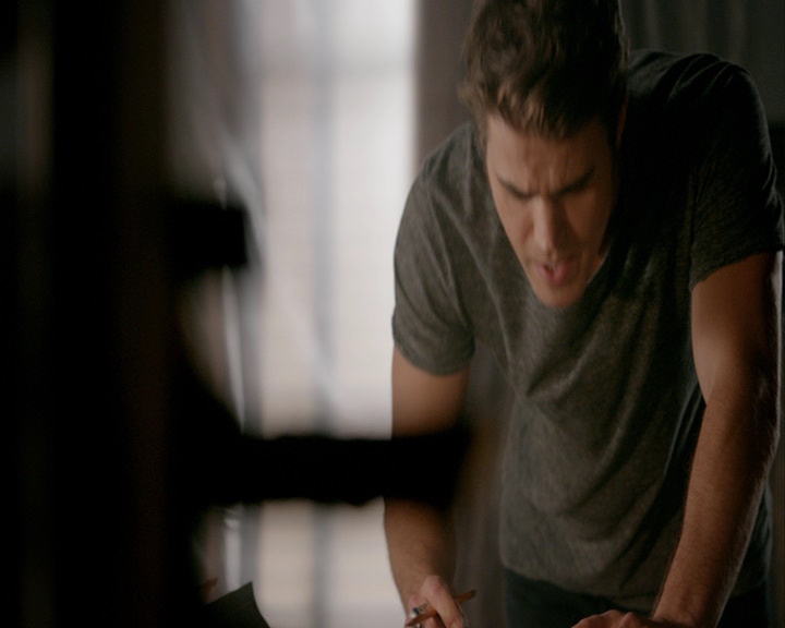 VampireDiaries-dot-nl_VampireDiaries-8x02TodayWillBeDifferent0481.jpg