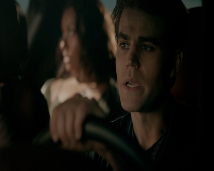 VampireDiaries-dot-nl_VampireDiaries-8x02TodayWillBeDifferent0556.jpg