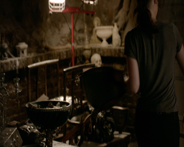 VampireDiaries-dot-nl_VampireDiaries-8x02TodayWillBeDifferent0677.jpg