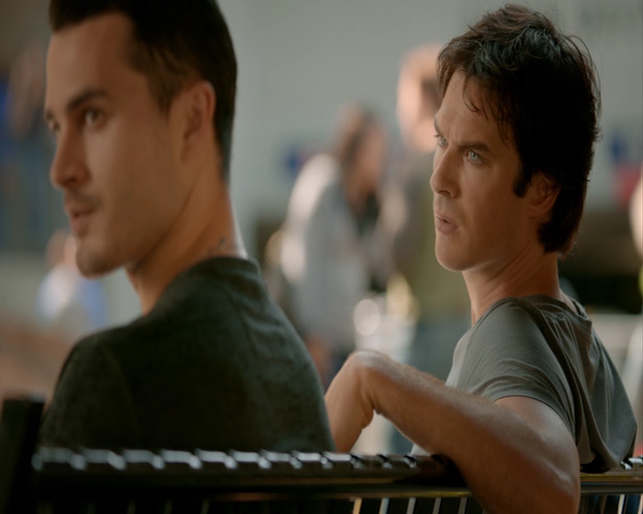 VampireDiaries-dot-nl_VampireDiaries-8x02TodayWillBeDifferent0709.jpg