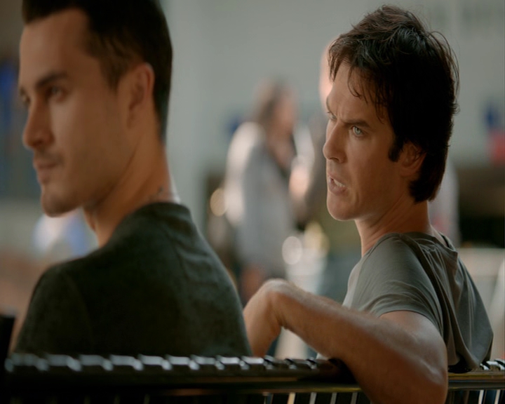 VampireDiaries-dot-nl_VampireDiaries-8x02TodayWillBeDifferent0712.jpg