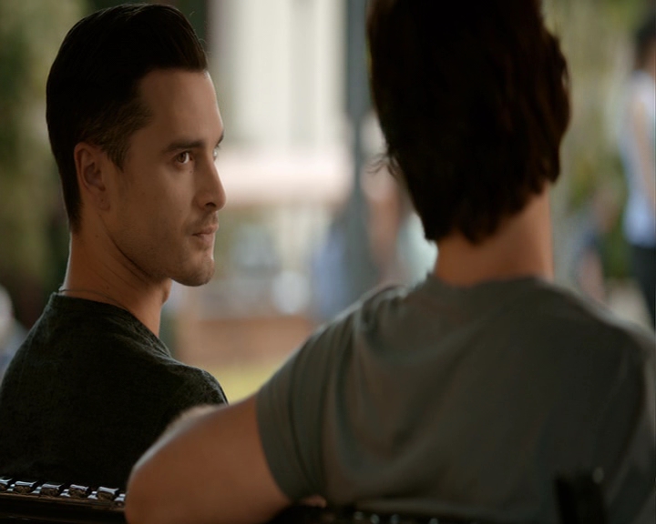 VampireDiaries-dot-nl_VampireDiaries-8x02TodayWillBeDifferent0719.jpg